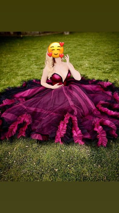 Бална рокля на дизайнера Стоян Радичев колекция 2022-2023г