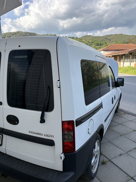 Opel Combo 1.3 75 К.С НА ЧАСТИ