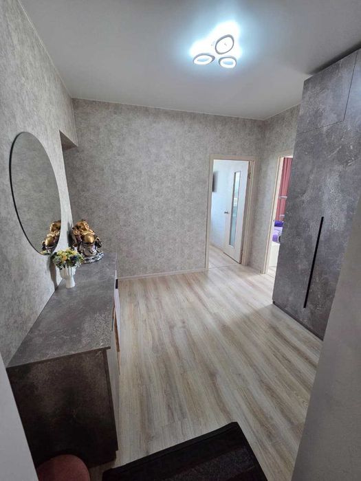 3к Береке 81 м2 7/9эт с мебелью!