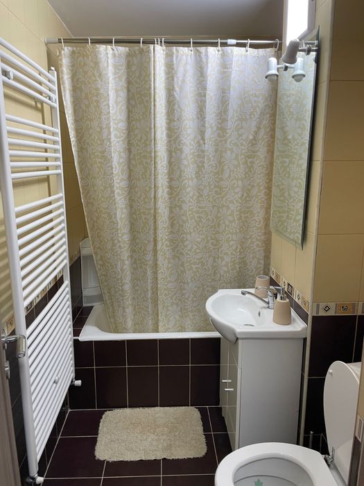Apartament cu 3 camere de închiriat în Câmpia Turzii
