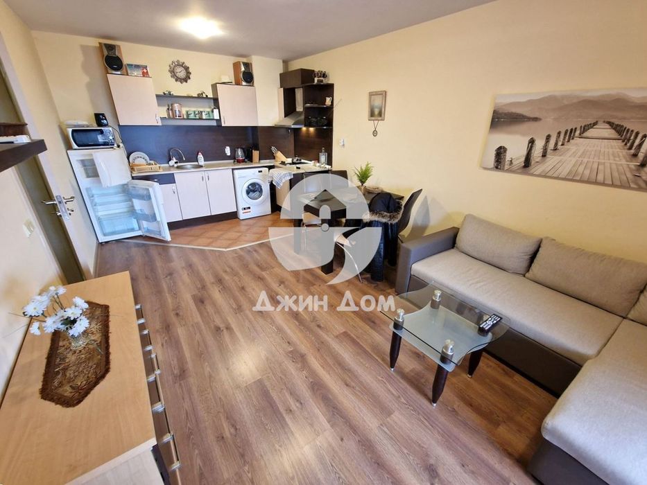 Продава се Двустаен апартамент в к.к. Слънчев бряг - 61 кв.м за 761 €/кв.м - Снимка #2