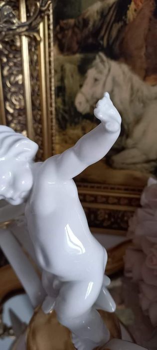 Рядък Арт Деко порцеланов свещник