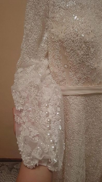 Оқшом либоси махсус тикилган