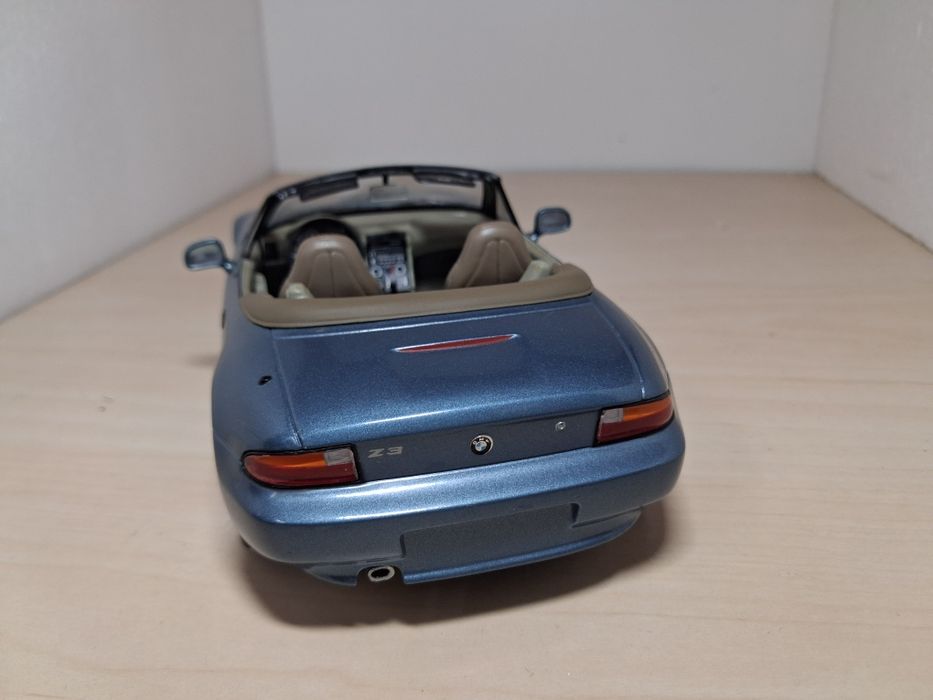 BMW Z3 scara 1:18 UT