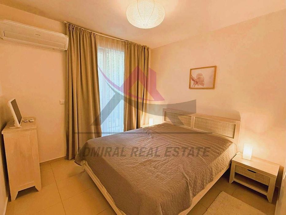 Дава се под наем Тристаен апартамент в Варна, Център - 95 кв.м за 1000 € - Снимка #2