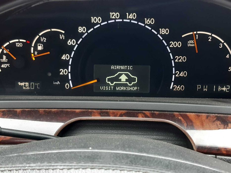 Mercedes  S320  2001 г на части