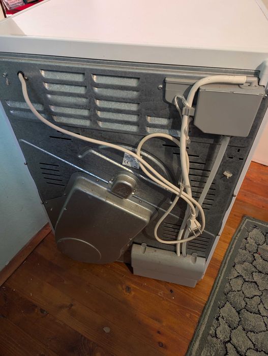 Сушилня кондензаторна 7 кг - INDESIT ISL70C