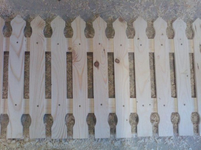 Дървени градински огради