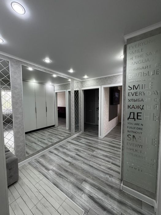 В продаже 3 комн квартира.