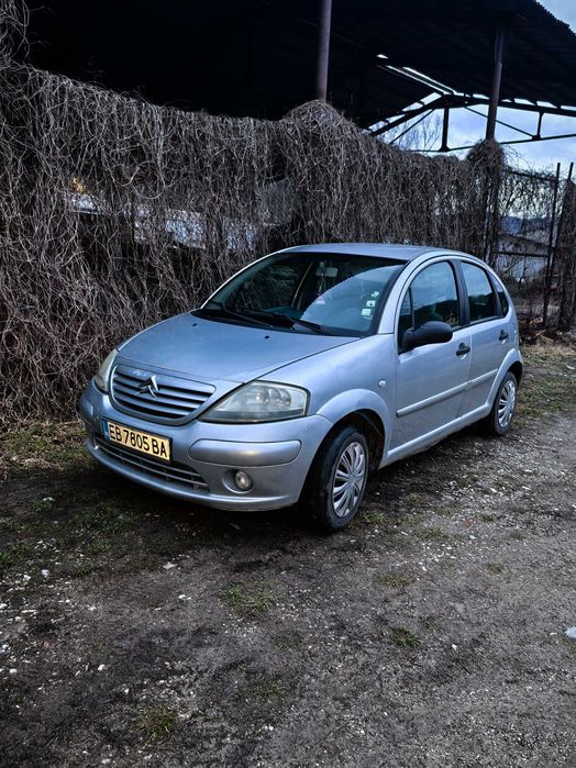 ПРОДАВА се  Citroen C3 1.4 2004г