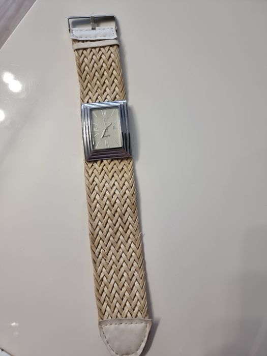 Часовник Emporio Armani