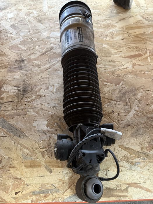 Perna dreapta spate Bmw seria 7 f02 F01