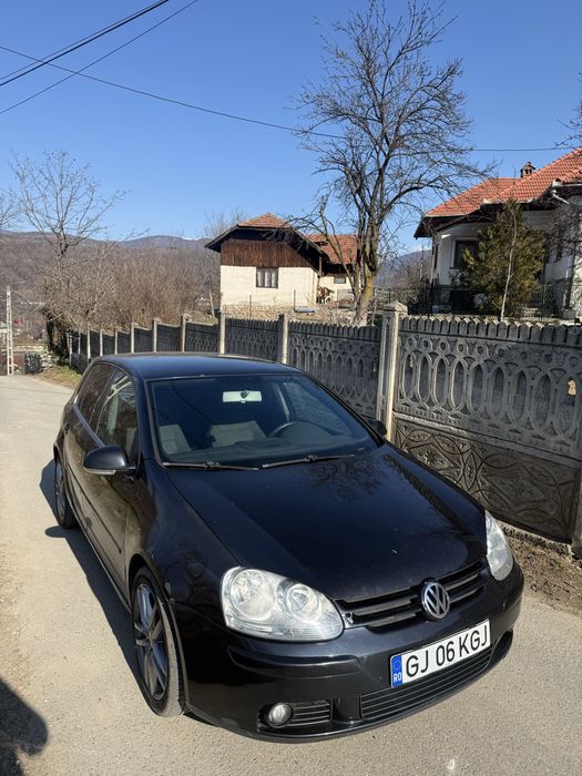 Vând Golf 5 2.0 BKD
