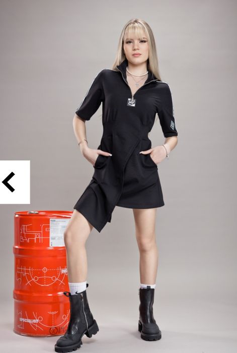 Спортна рокля Lucy