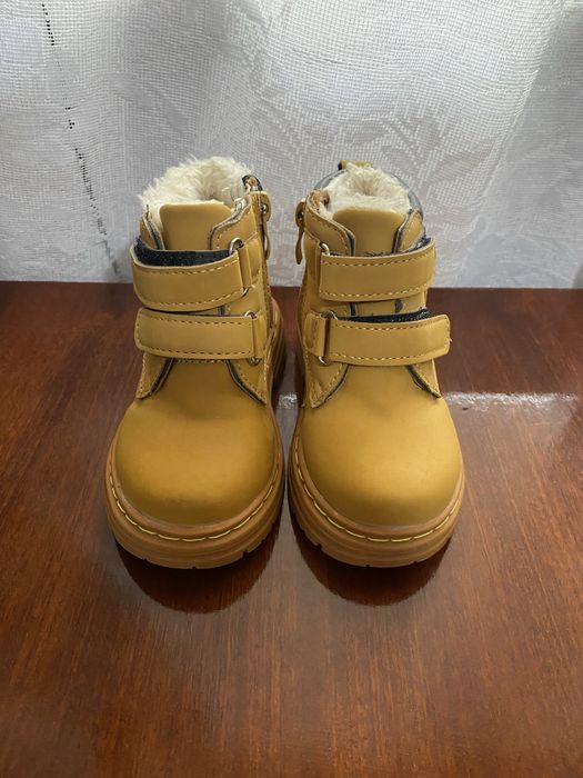 Botine maro marimea 22