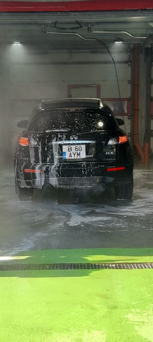 Infiniti FX 35 2005 benzină, 6.500 € — imagine 4
