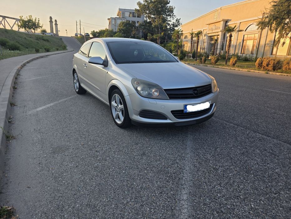 Opel Astra H GTC