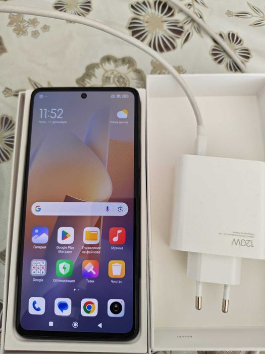 Xiaomi 11 T Pro със зарядно