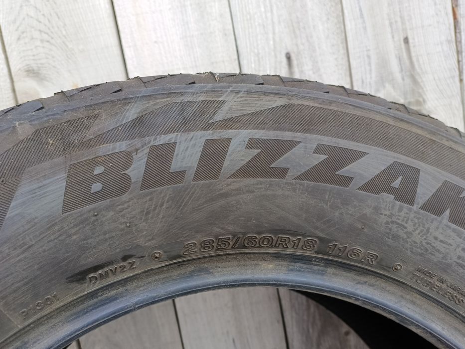 Шины с дисками б.у 220 тысяч за комплект