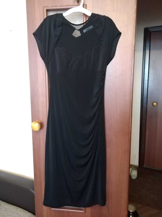 Красивое платье 44