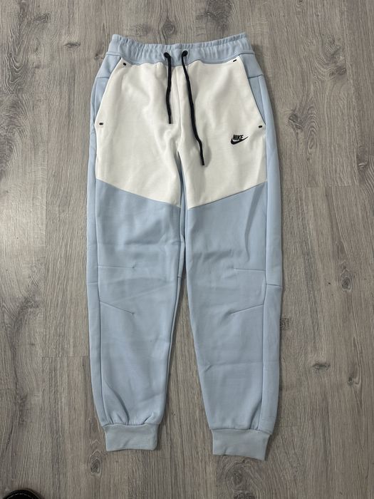 Nike Tech Fleece Baby Blue