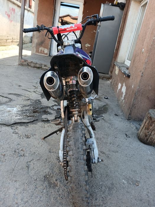Продавам кросов мотор 125 кубика