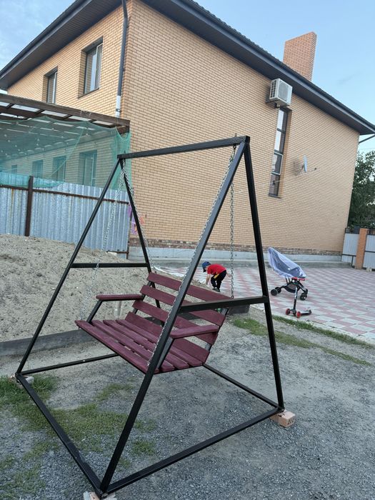 продам качели , цена 65000 тг!!