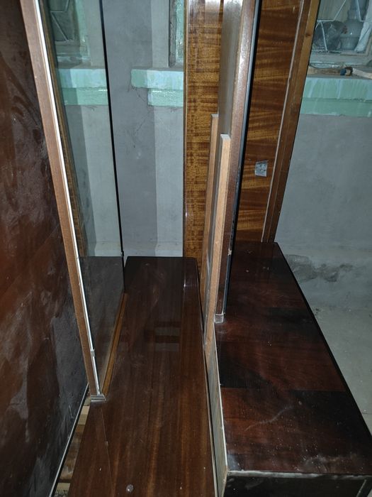 Продаются Трюмо - есть 2 шт.