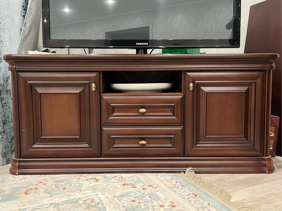 Продается Тумба под телевизор