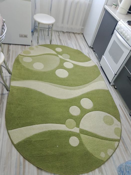 Продается овальный ковер