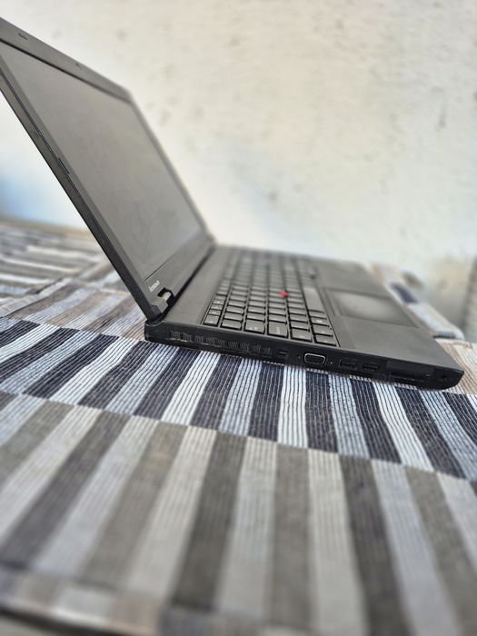 Laptop Lenovo i5 ssd Win10