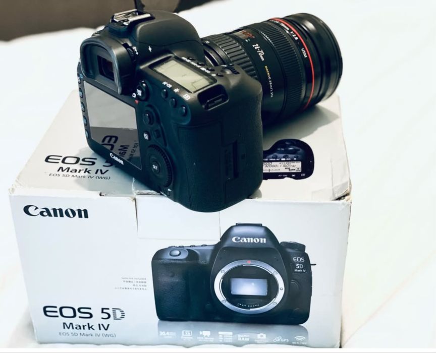 Obiectiv Canon 24-70 mm  MACRO 0,38m/1,3ft