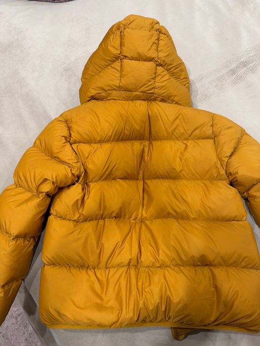 Легкий пуховик на мальчика