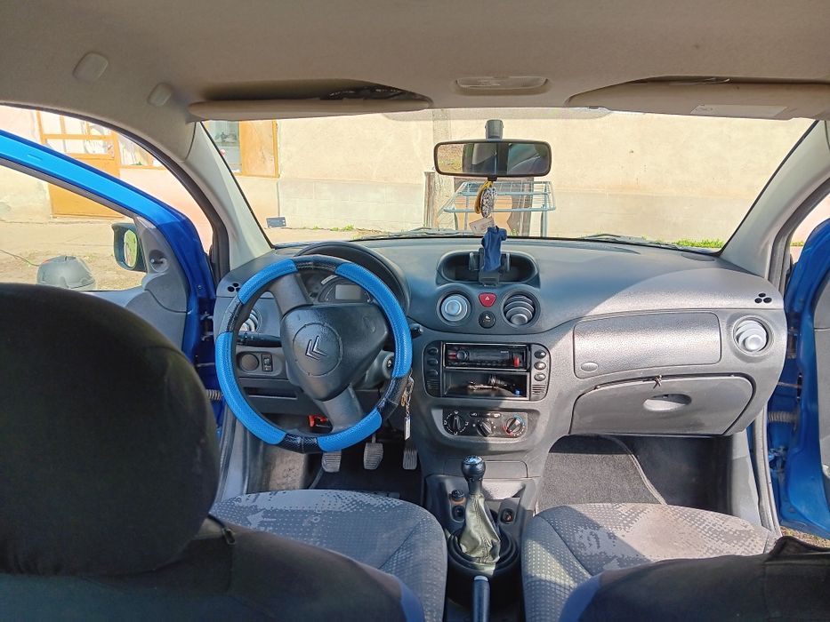 Продава Ситроен c2