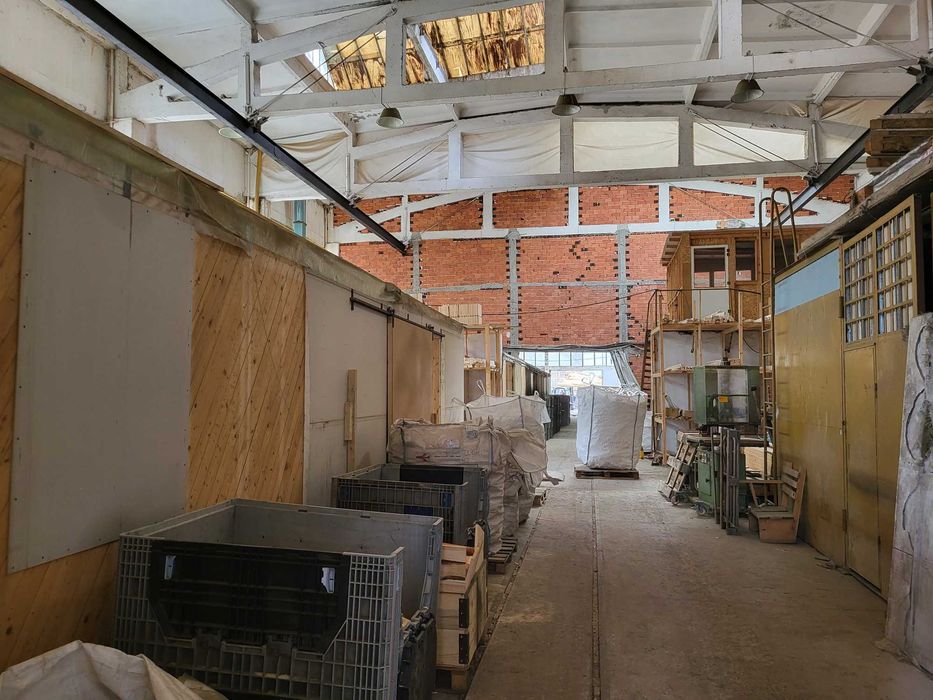 Продава се Промишлена сграда в Смолян, Промишлена зона - Север - 4400 кв.м за 69 €/кв.м - Снимка #11