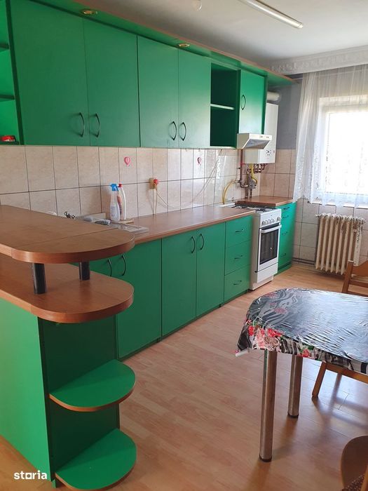 Apartament 3 camere, 2 balcoane, 2 bai