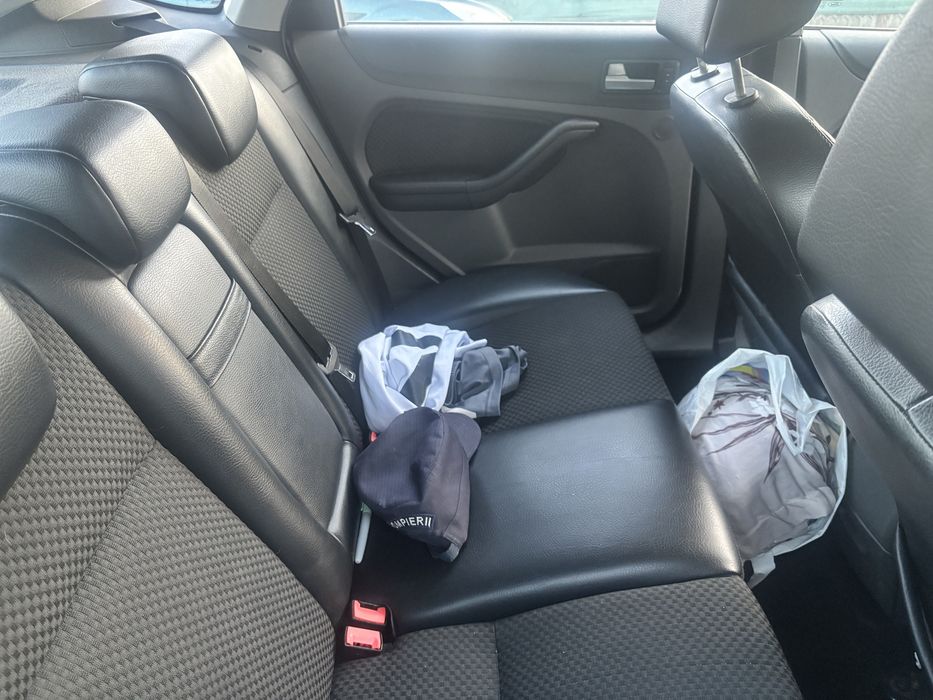 Ford focus 1.6 benzina + GPL