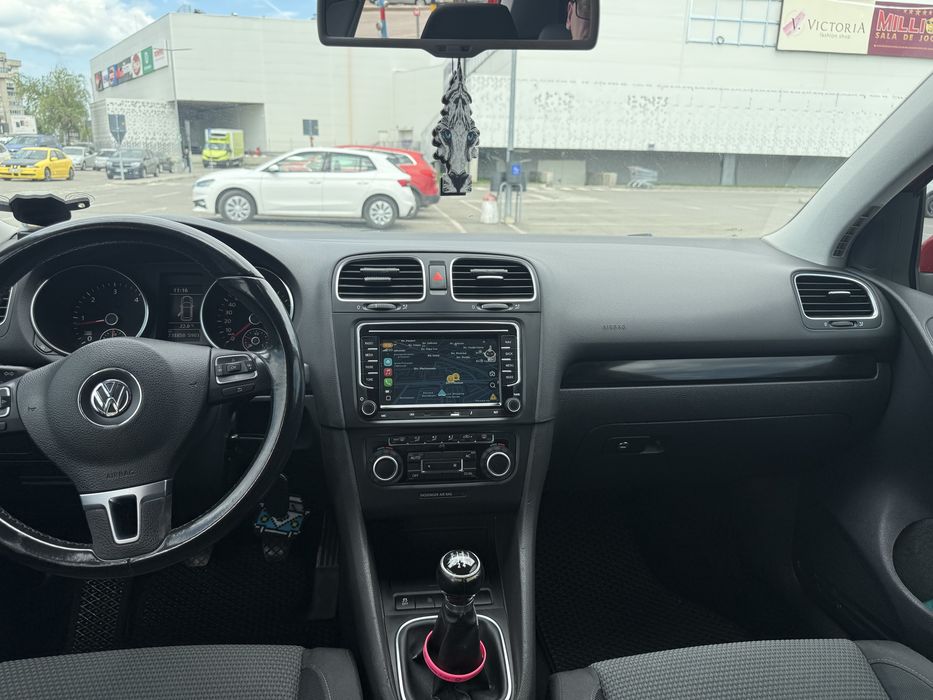 VOLKSWAGEN Golf 2011 — imagine 4