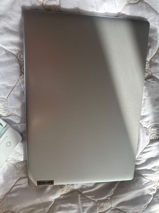 Нетбук Lenovo . Продам срочно