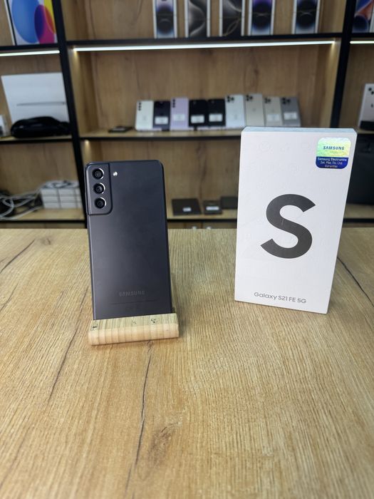 Телефон Samsung S 21 fe 128 gb серый