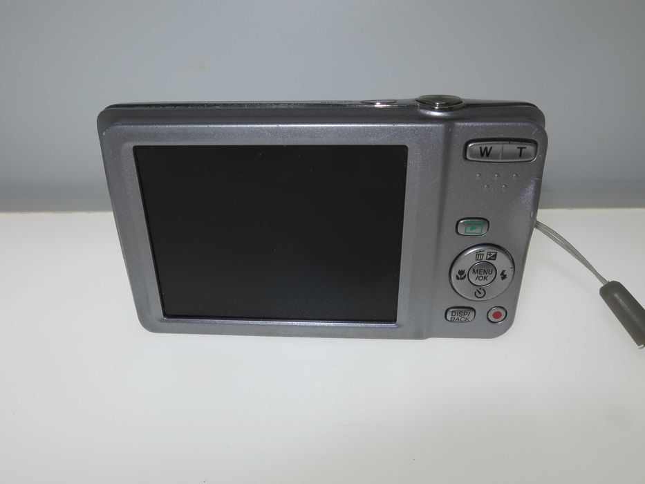 Fujifilm FinePix T400 компактемн фотоапарат 16MP и 10х оптичен зум