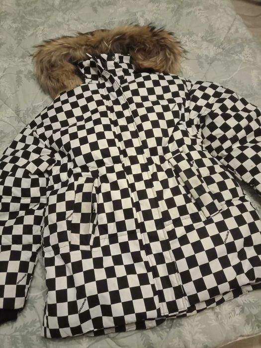 Куртка на девочку