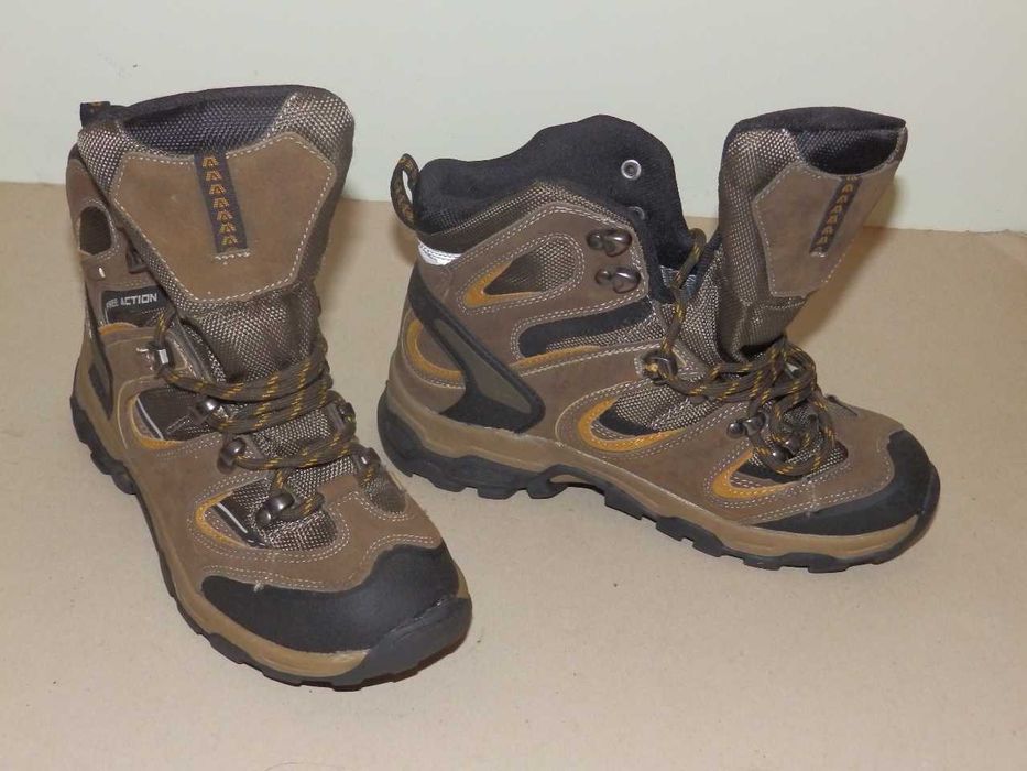 Обувки Highland Creek