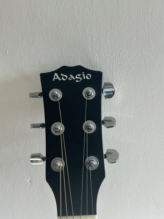 Гитара ADAGIO.