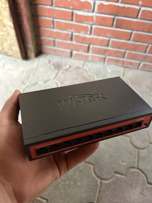 Коммутатор Wi-Tek