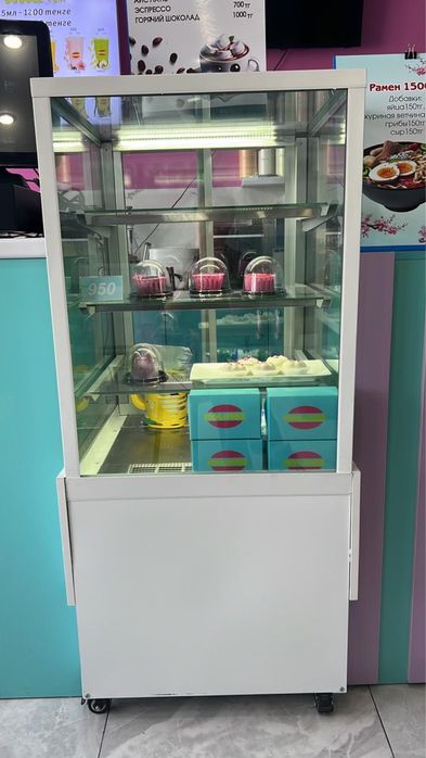 Витринный холодильник