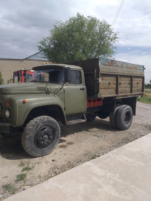 Zil 130 selxoz sotiladi