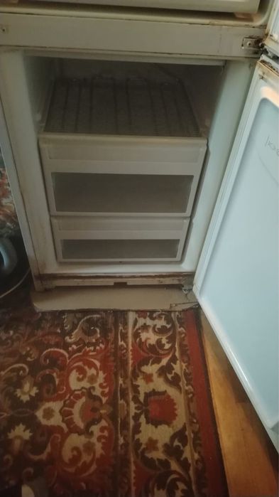 Продам холодильник