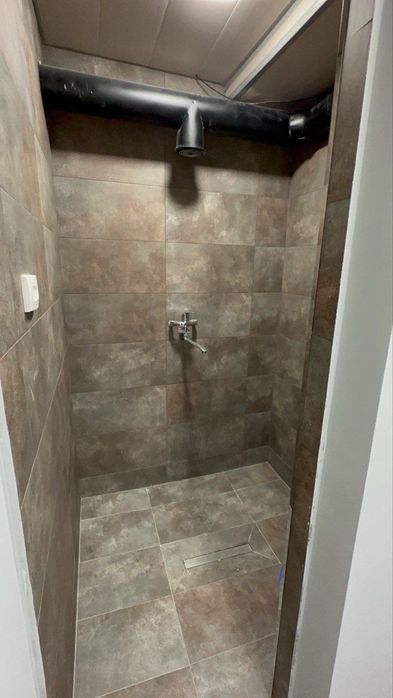 в аренду помещение 100 кв.м возле Grand mir (бывш.Россия, м.ойбек)