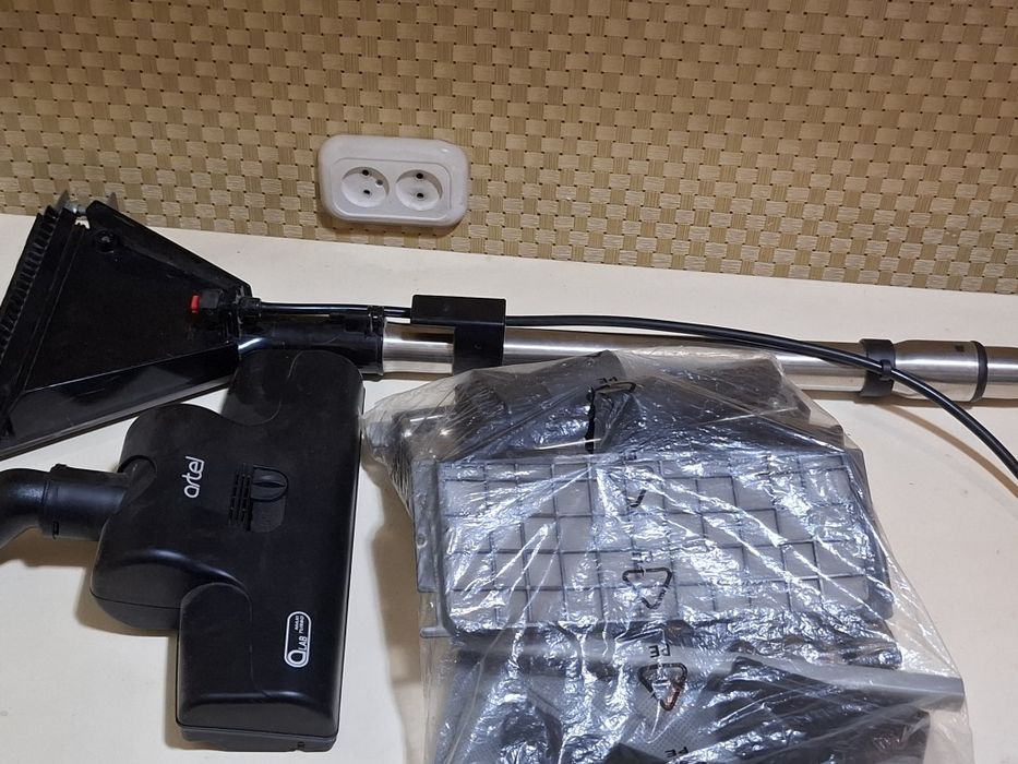 Моющий пылесос рабочий